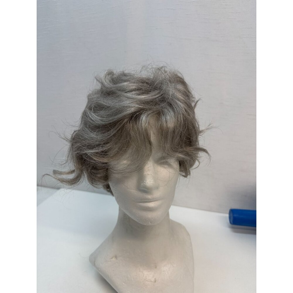 Ladies full Wigs Paula Young and more - Picture 3 of 13